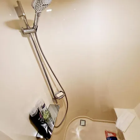 Den Den Ботель Стамбул